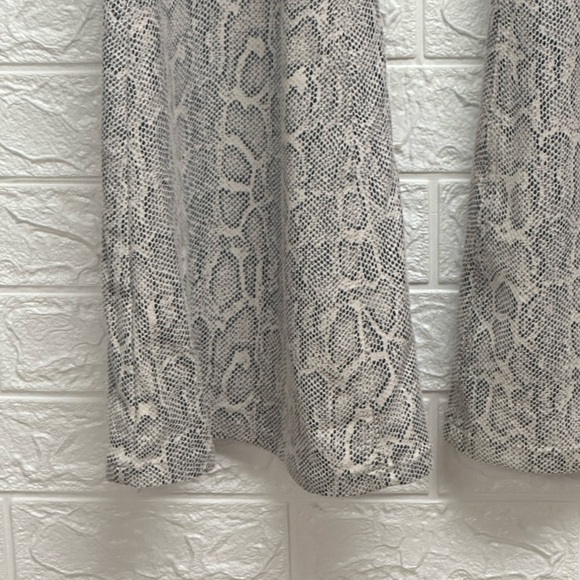 NWT free people snake print flares size 29 - Picture 3 of 6